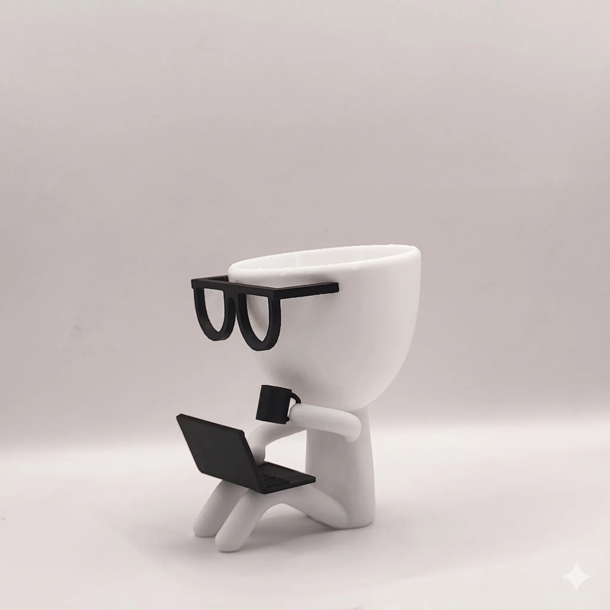 Rober en el Trabajo (Maceta) - 10 cm