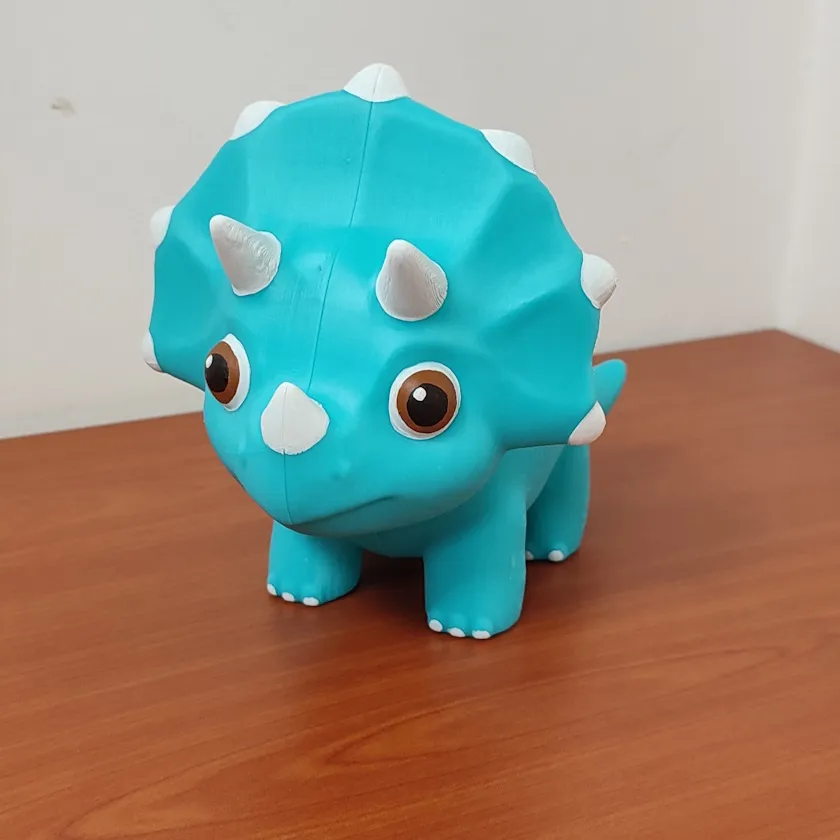 Triceratops - 18 cm