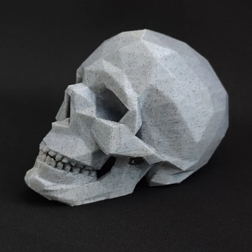 Low Poly Skull - 12 cm