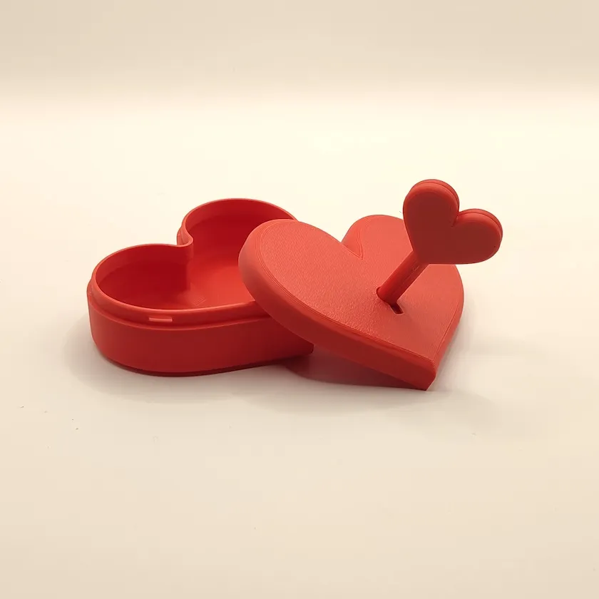Caja corazón con llave - 8 cm